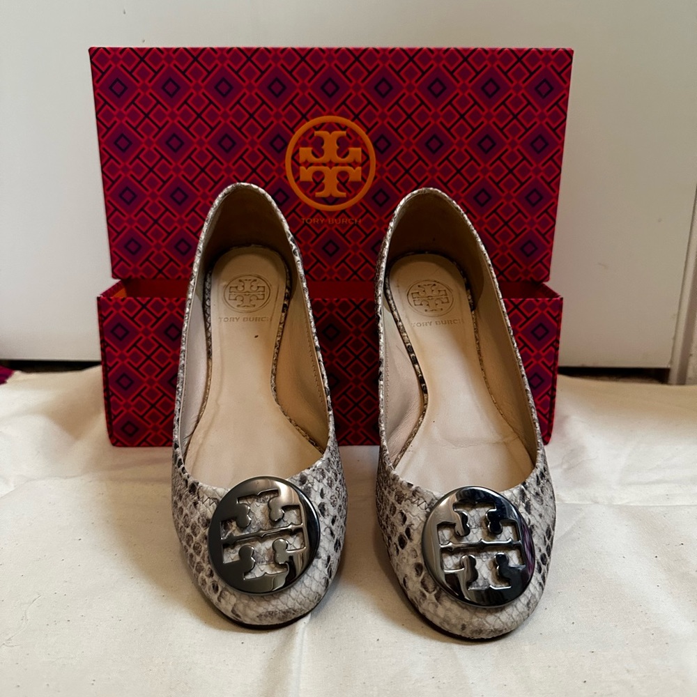 Tory Burch flats